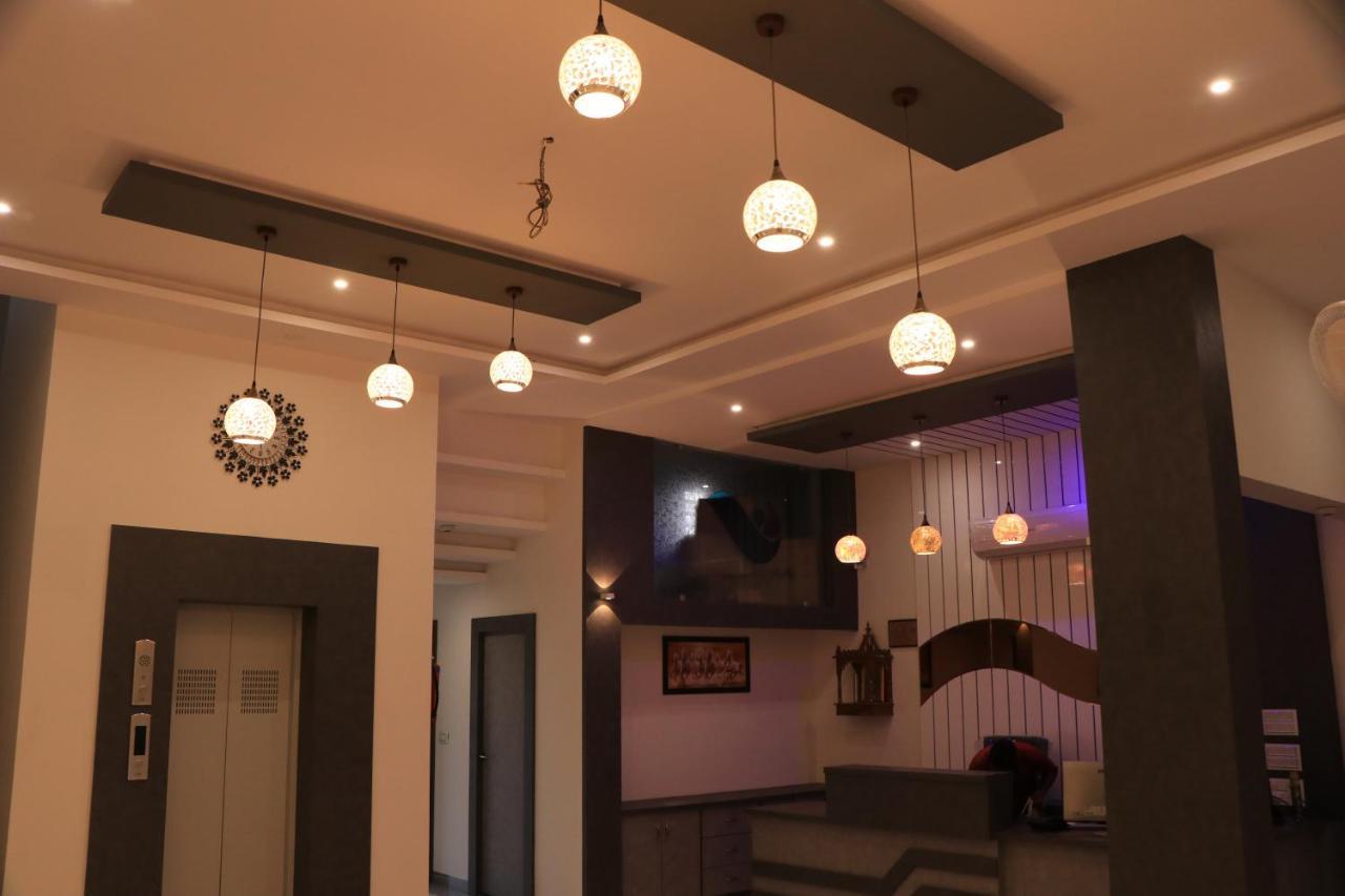 Hotel Viraj Residency Bhuj Ngoại thất bức ảnh