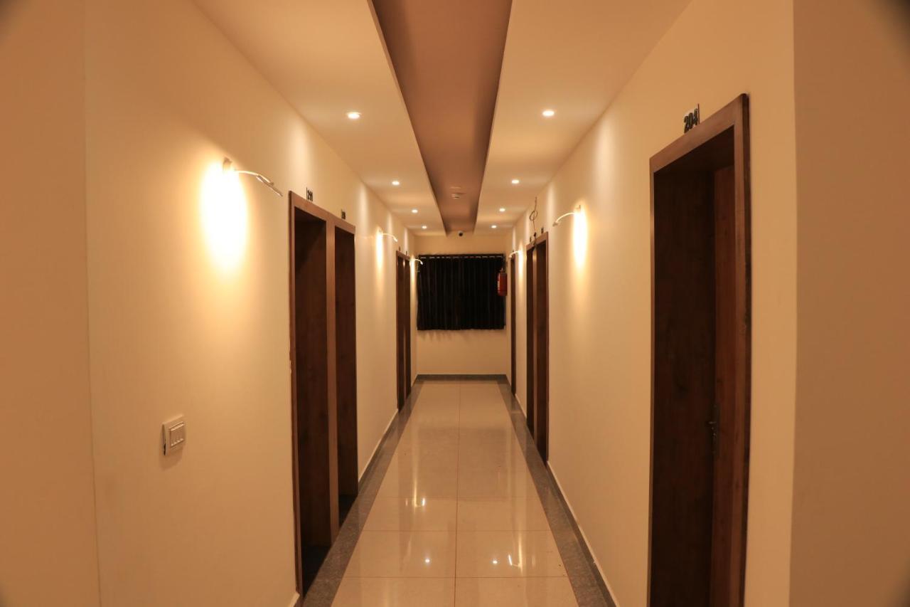 Hotel Viraj Residency Bhuj Ngoại thất bức ảnh